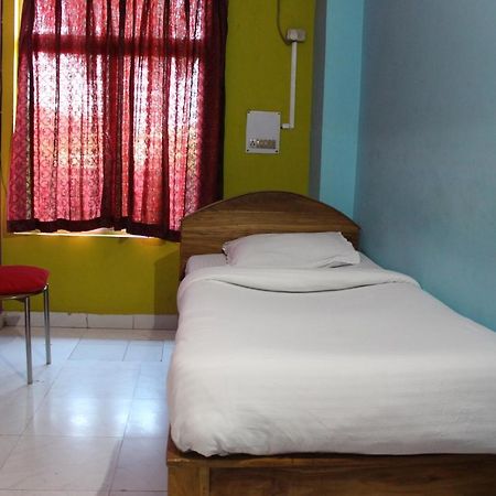 Lg Towers Hotell Guwahati Exteriör bild
