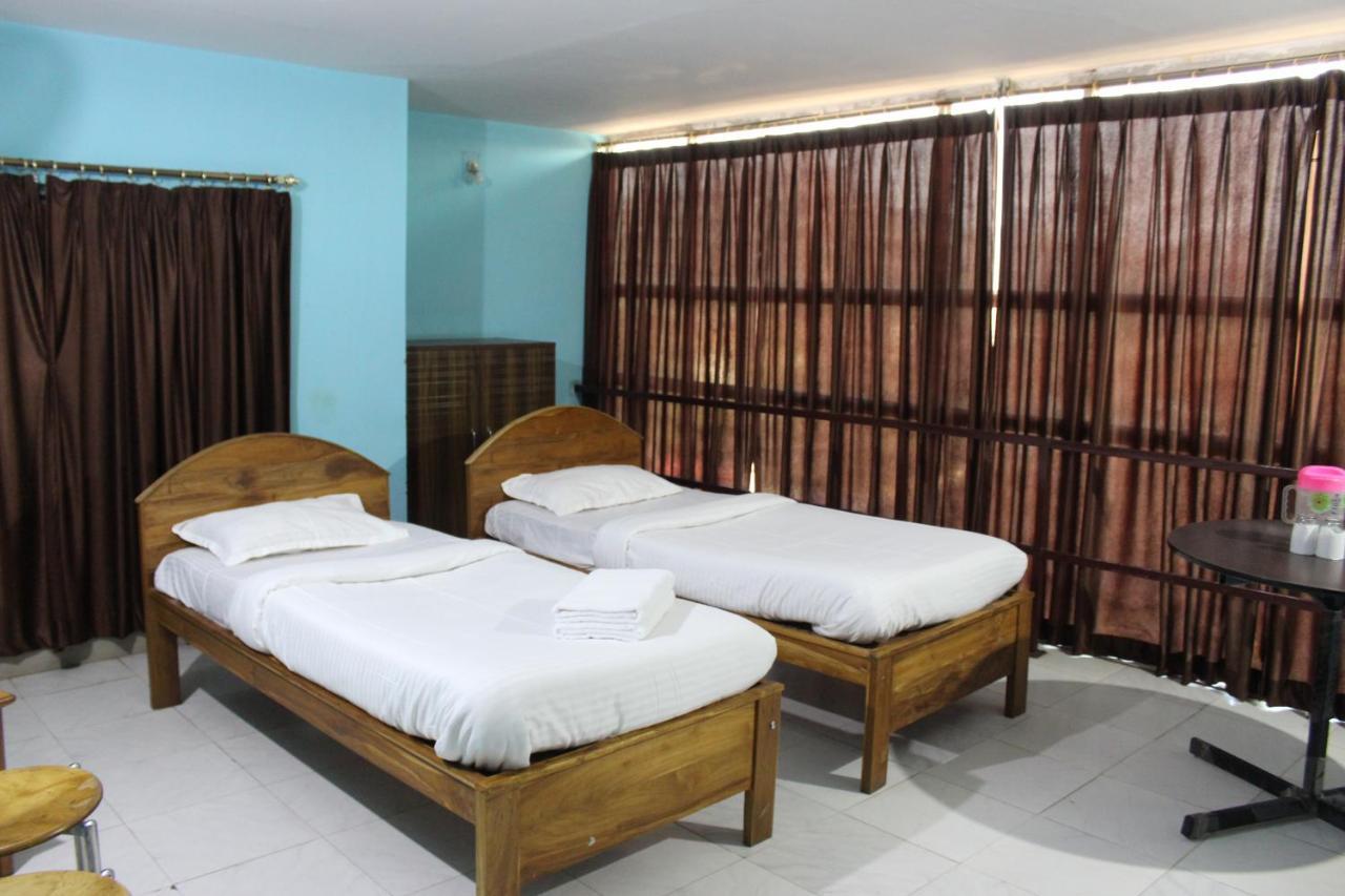 Lg Towers Hotell Guwahati Exteriör bild