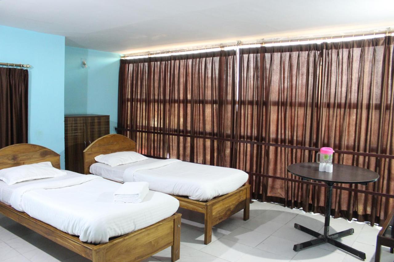 Lg Towers Hotell Guwahati Exteriör bild